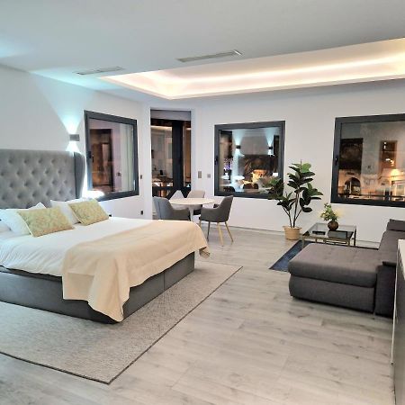 Plasencia Plaza Mayor Luxury Exterior photo
