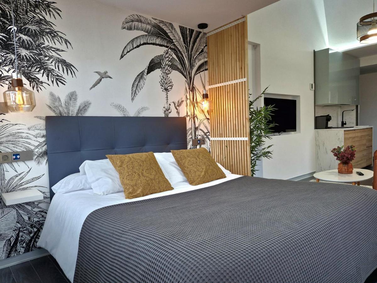 Plasencia Plaza Mayor Luxury Exterior photo