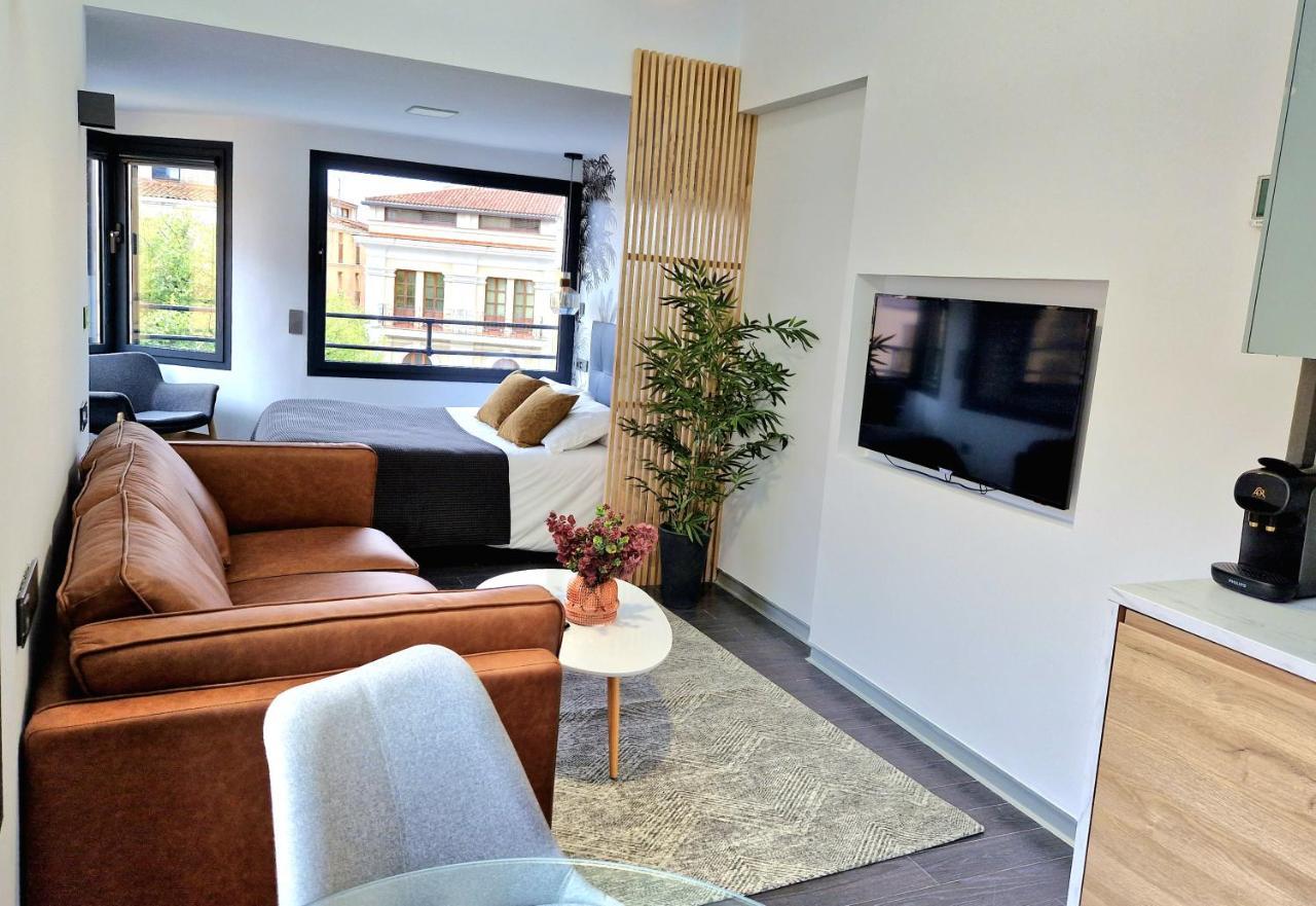 Plasencia Plaza Mayor Luxury Exterior photo